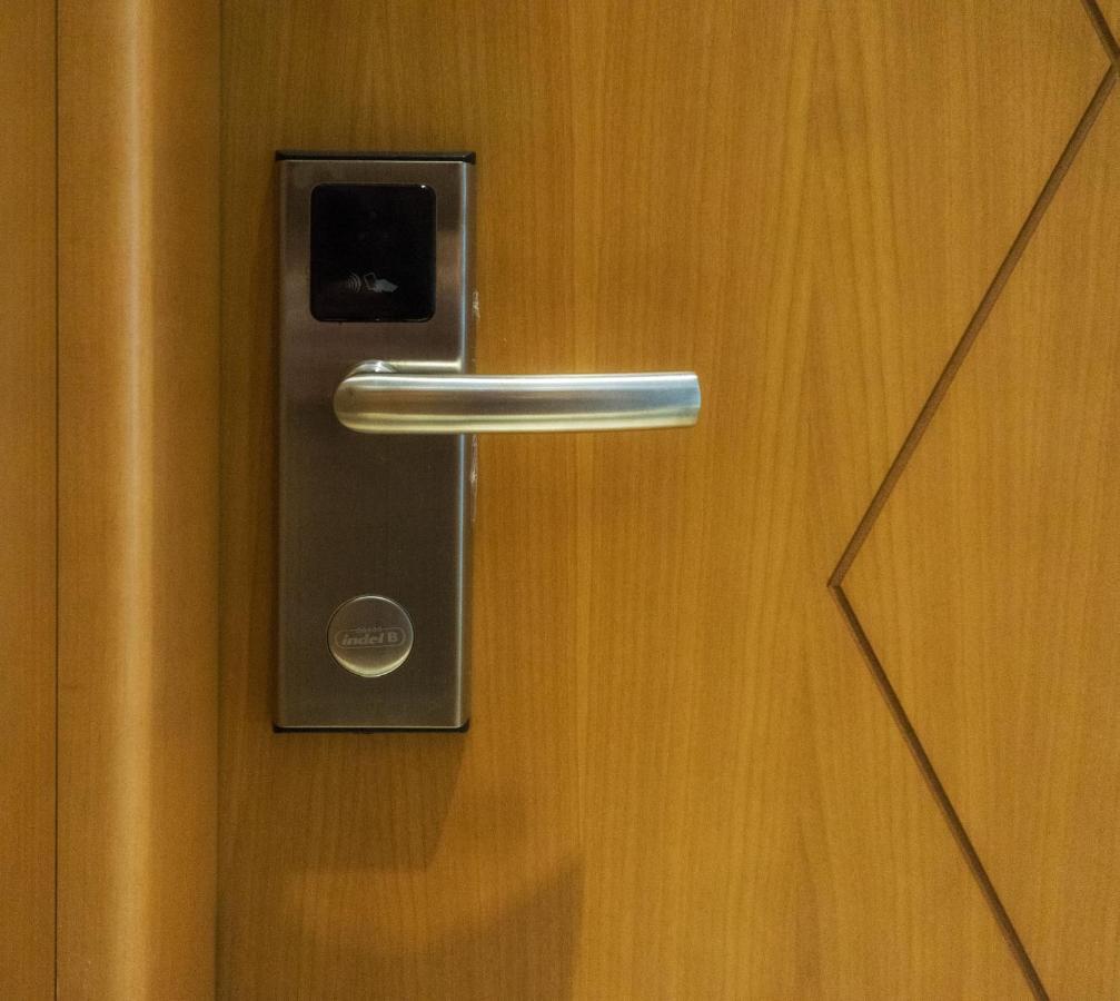 Hotel Londra Rimini Dış mekan fotoğraf