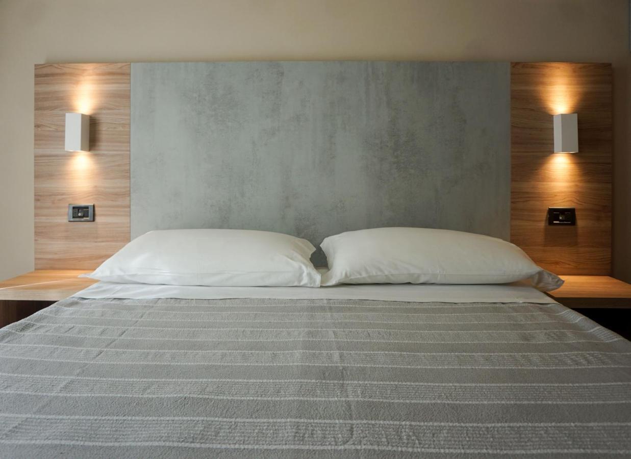 Hotel Londra Rimini Dış mekan fotoğraf